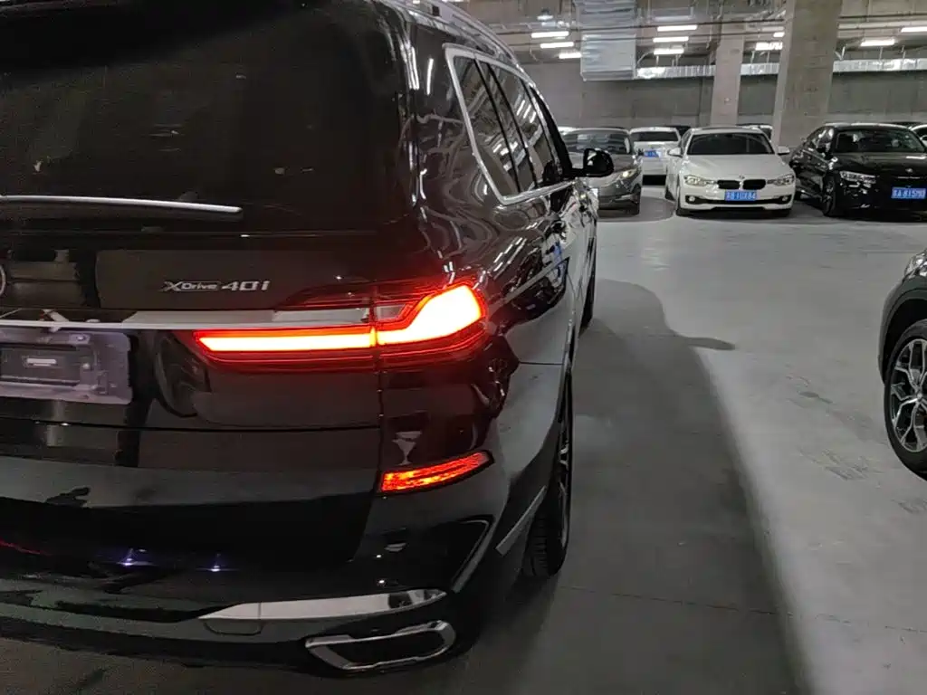 BMW X7 2022 — фото 8