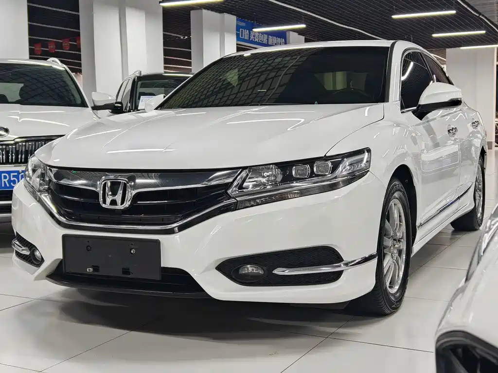 Honda Spirior 2016 — фото 1