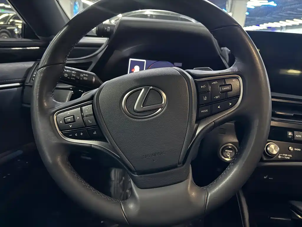 Lexus ES 2023 — фото 12
