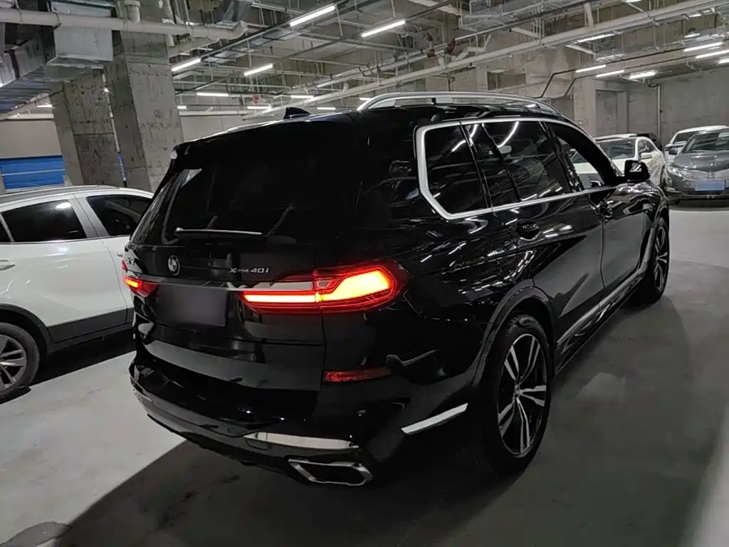 BMW X7 2022