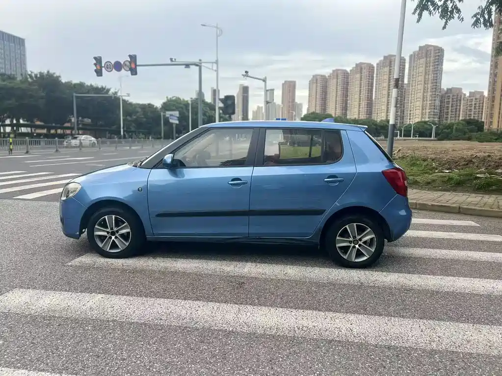 Skoda Fabia 2011