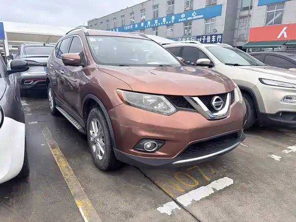 Nissan X-Trail 2015
