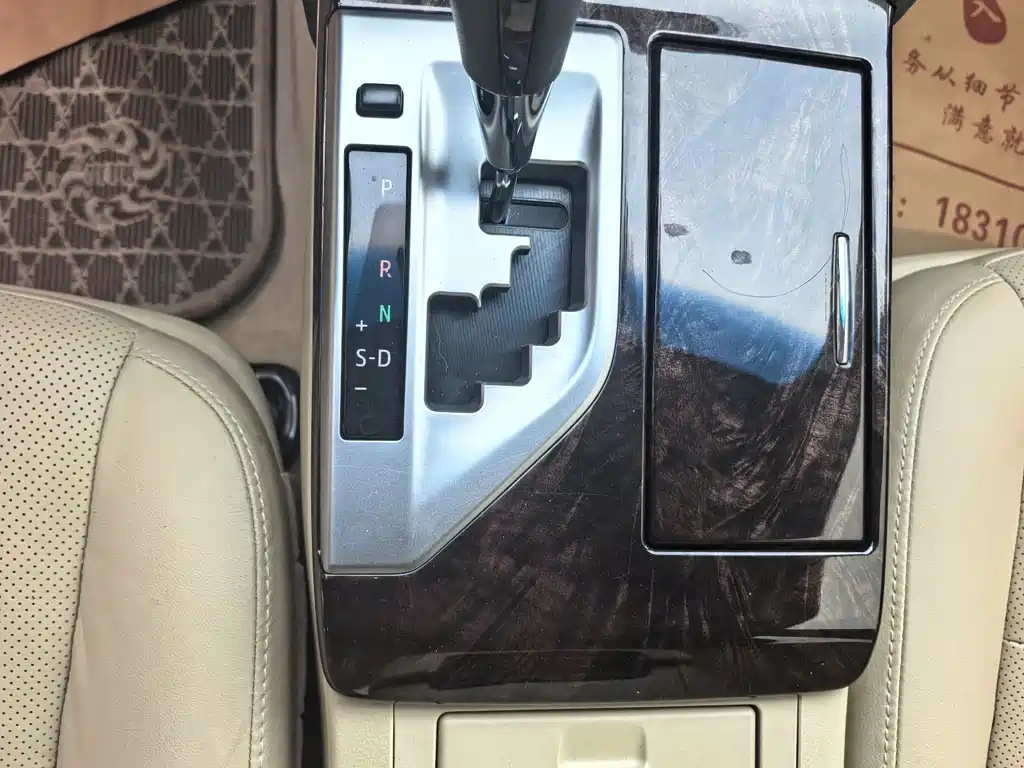 Toyota Camry 2016 — фото 11
