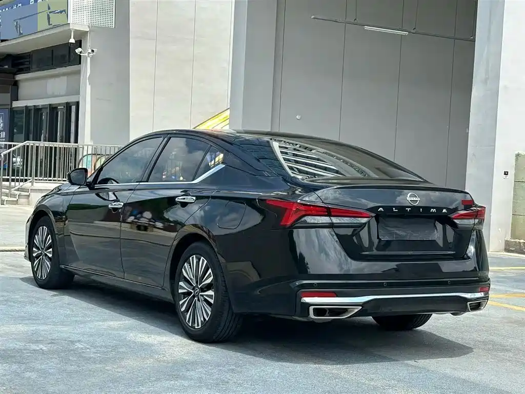 Nissan Teana 2023 — фото 7
