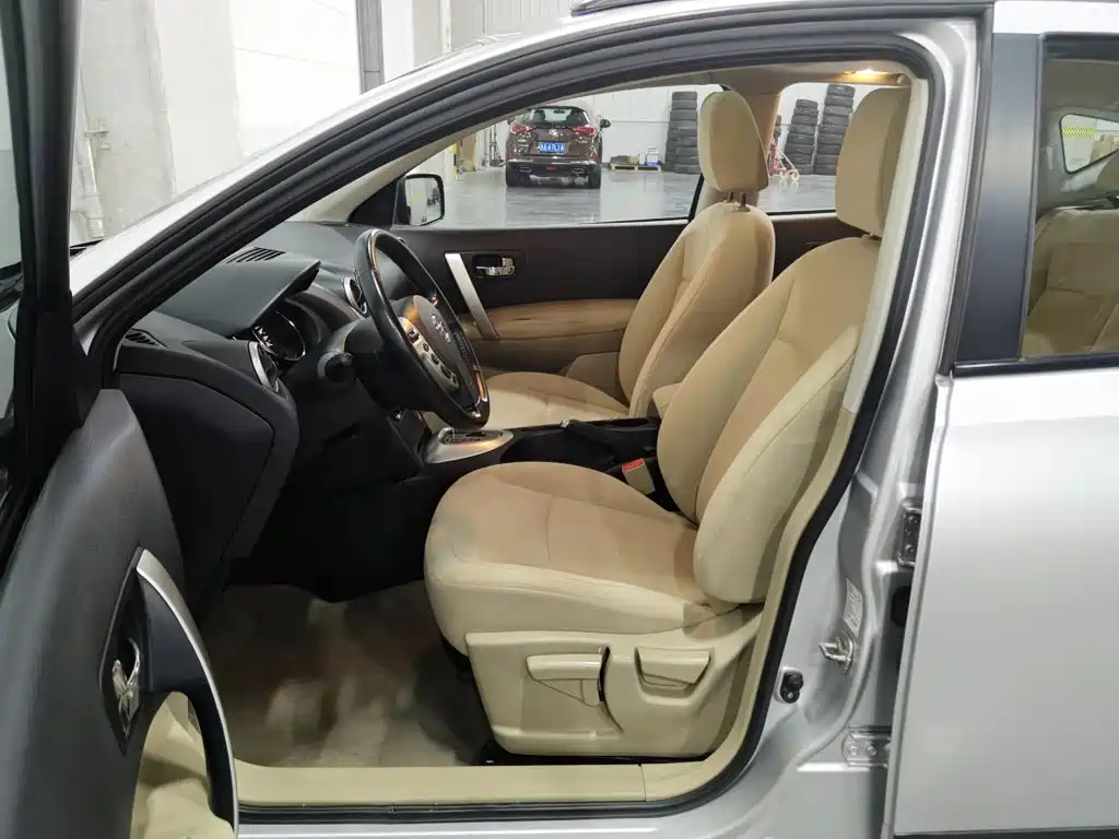 Nissan Qashqai 2015 — фото 10