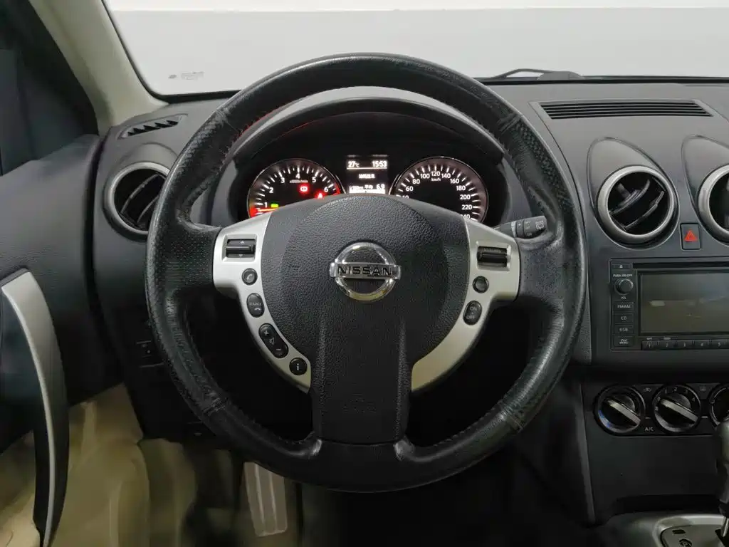 Nissan Qashqai 2015 — фото 11