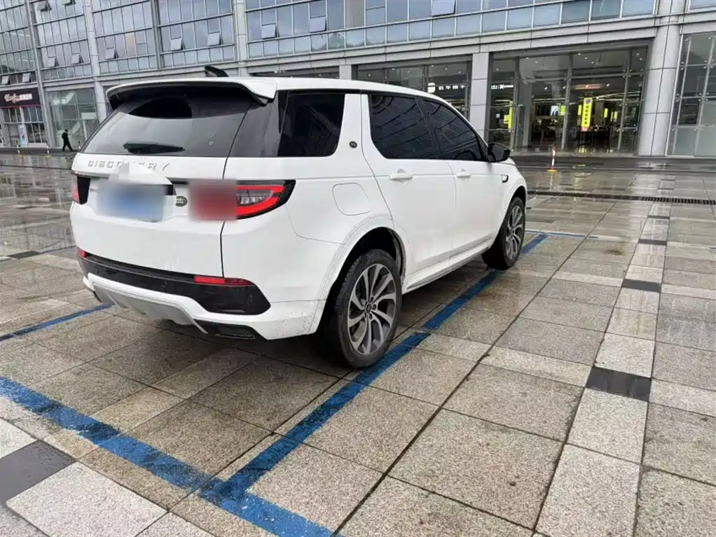 Land Rover Discovery Sport 2024 — фото 13