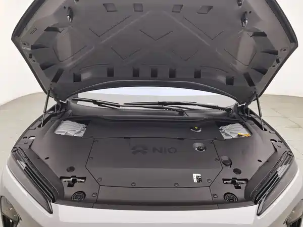 NIO ET5 2024