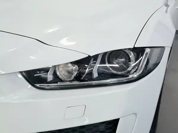 Jaguar XE 2016