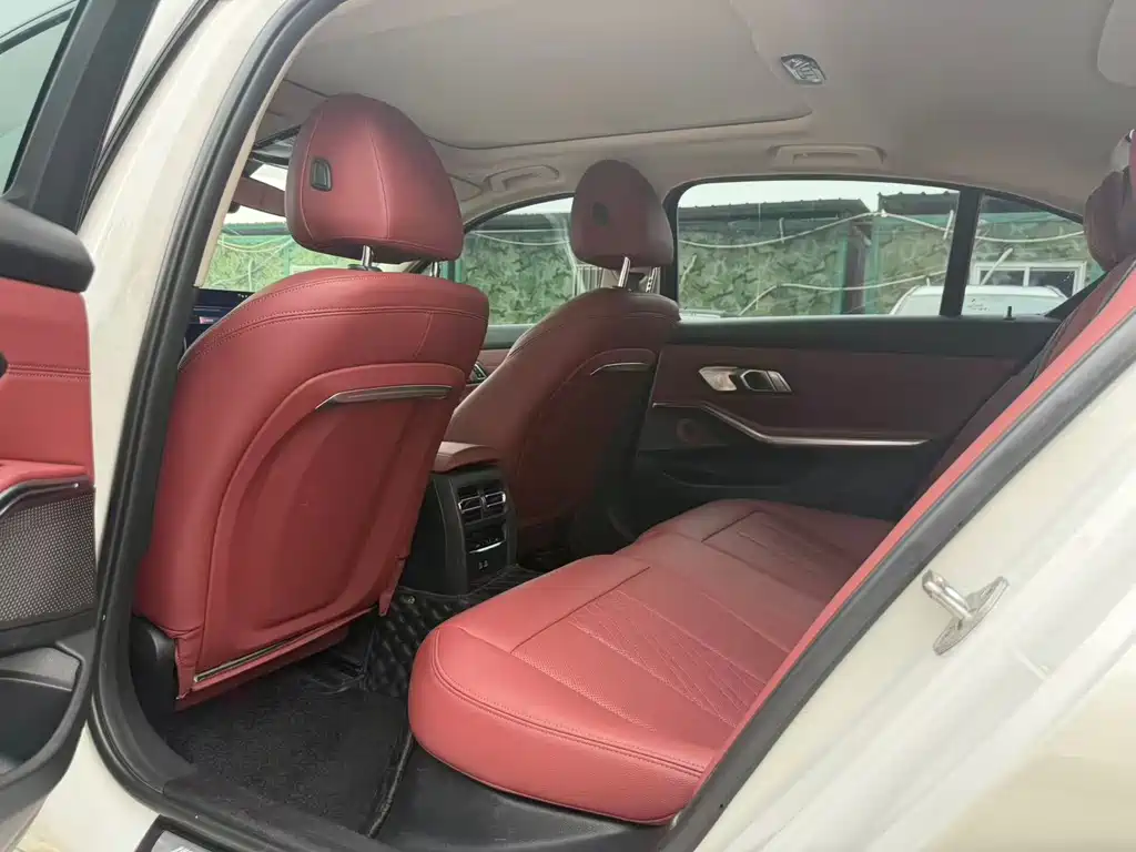 BMW 3 Series 2023
