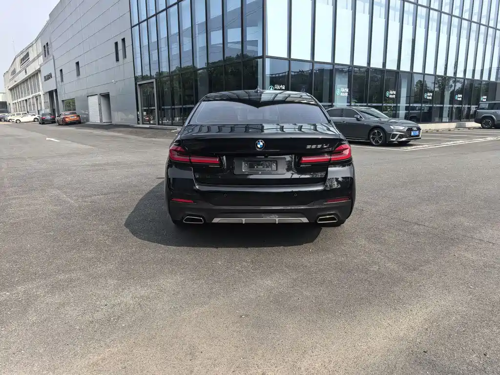 BMW 5 Series 2023