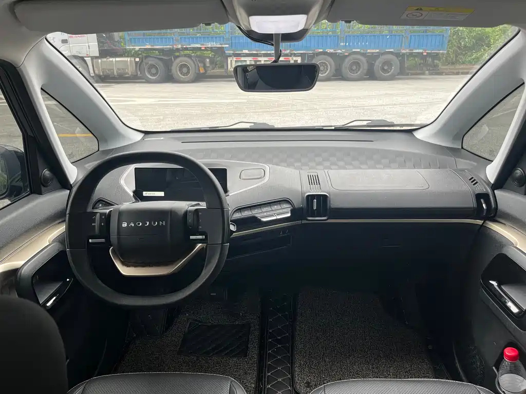 Baojun KiWi EV 2022 — фото 13