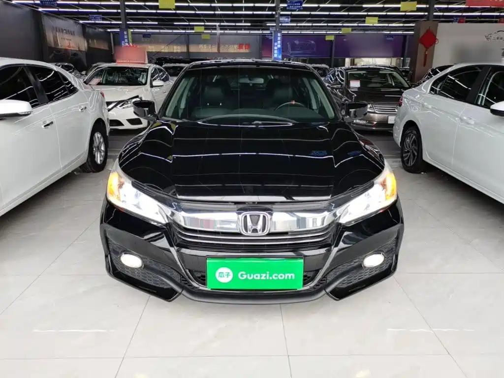 Honda Accord 2018 — фото 3