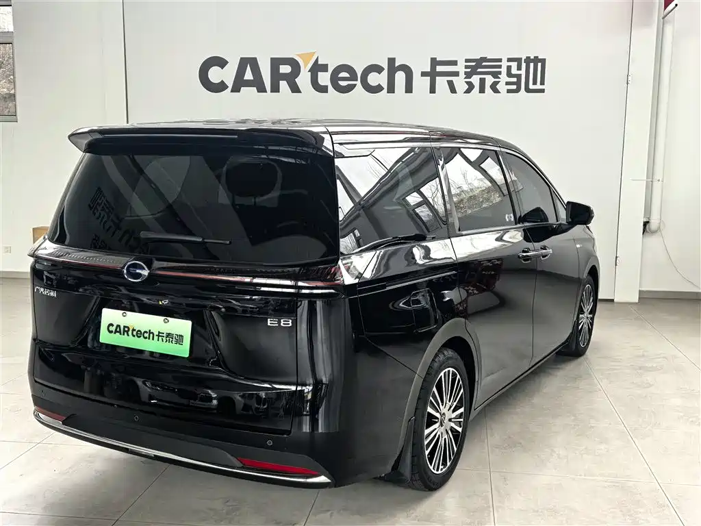 GAC Motor E8 PHEV 2025 — фото 3