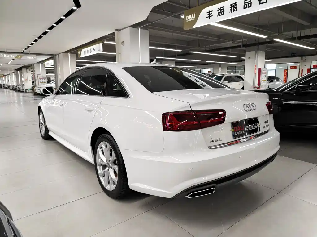 Audi A6L 2018 — фото 14