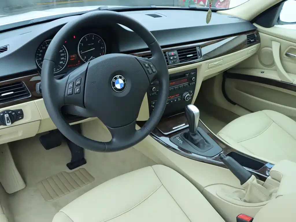 BMW 3 Series 2009