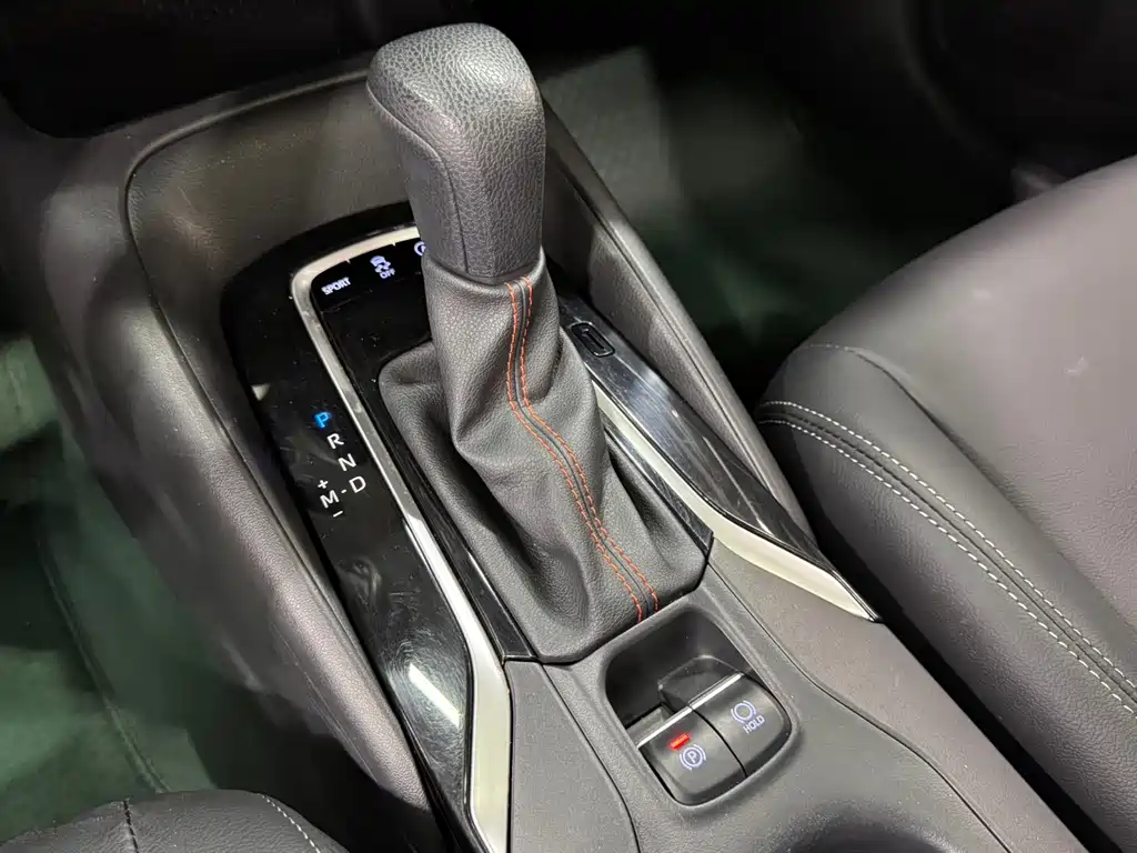 Toyota Corolla 2023 — фото 13
