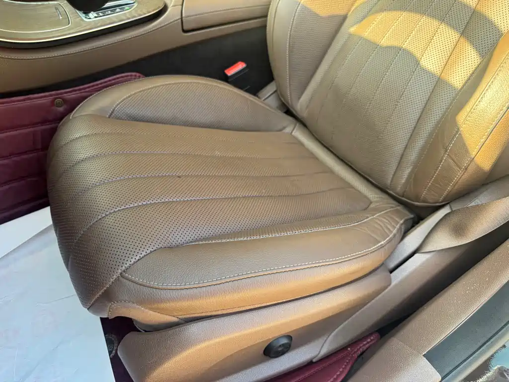 Mercedes-Benz E-Class 2021