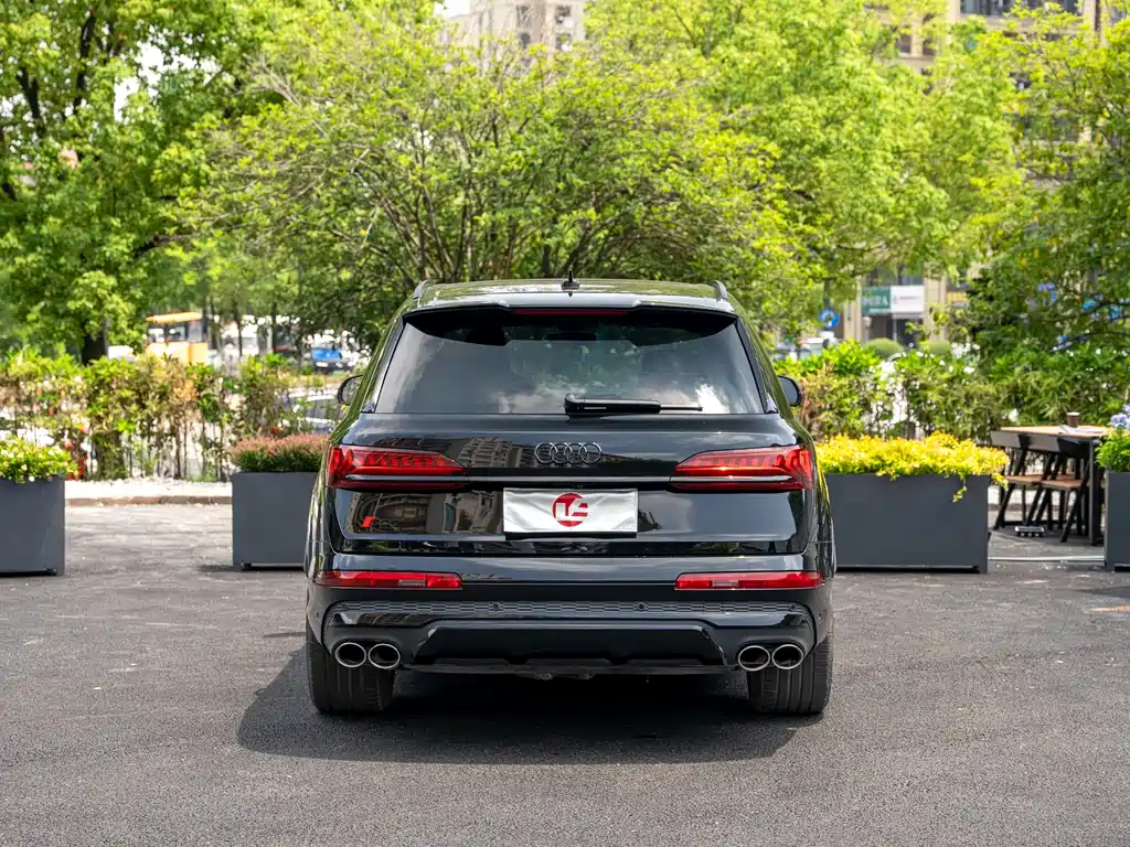 Audi SQ7 2025 — фото 5