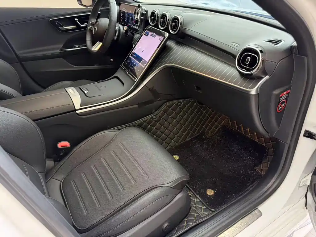 Mercedes-Benz C-Class 2023