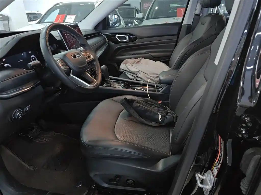 Jeep Compass 2021 — фото 15