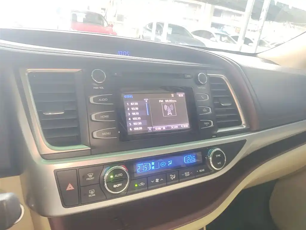 Toyota Highlander 2016 — фото 13