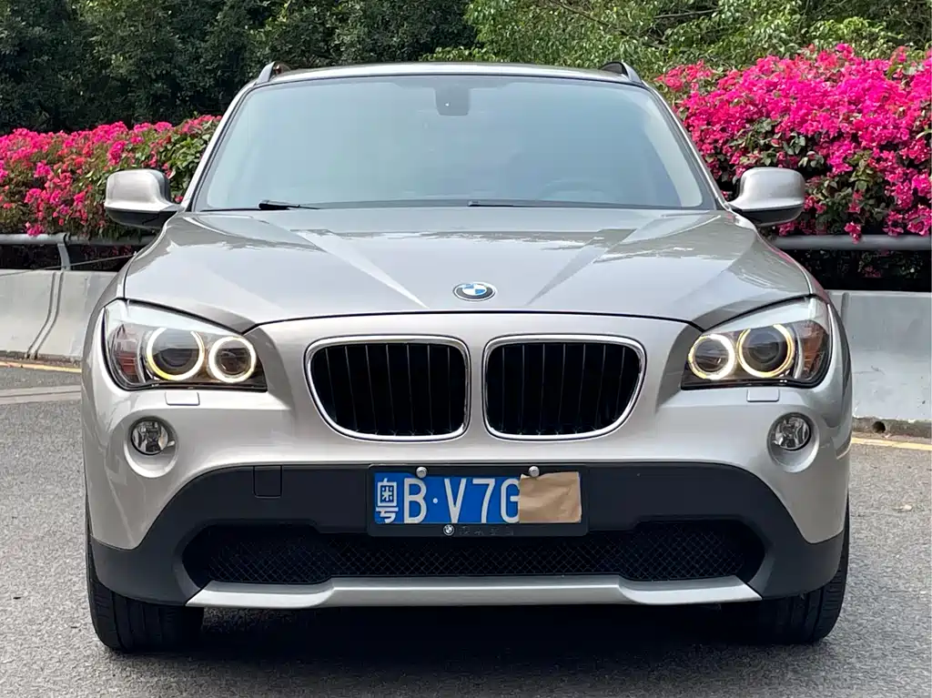 BMW X1 2012 — фото 2
