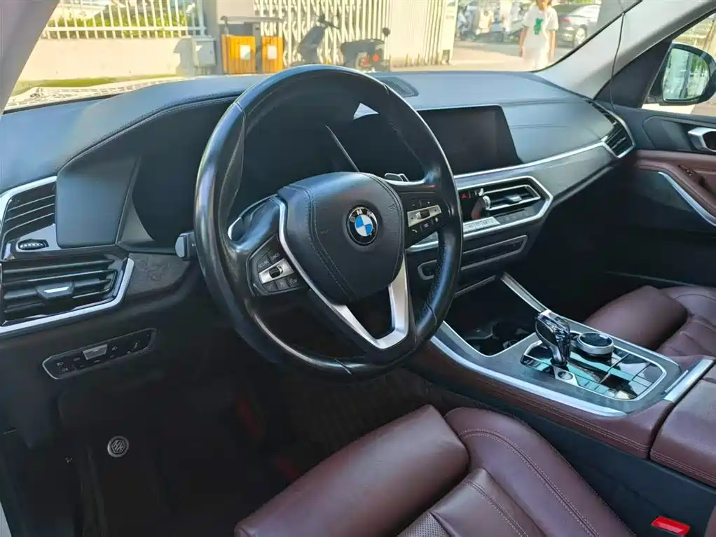BMW X5 2019 — фото 10