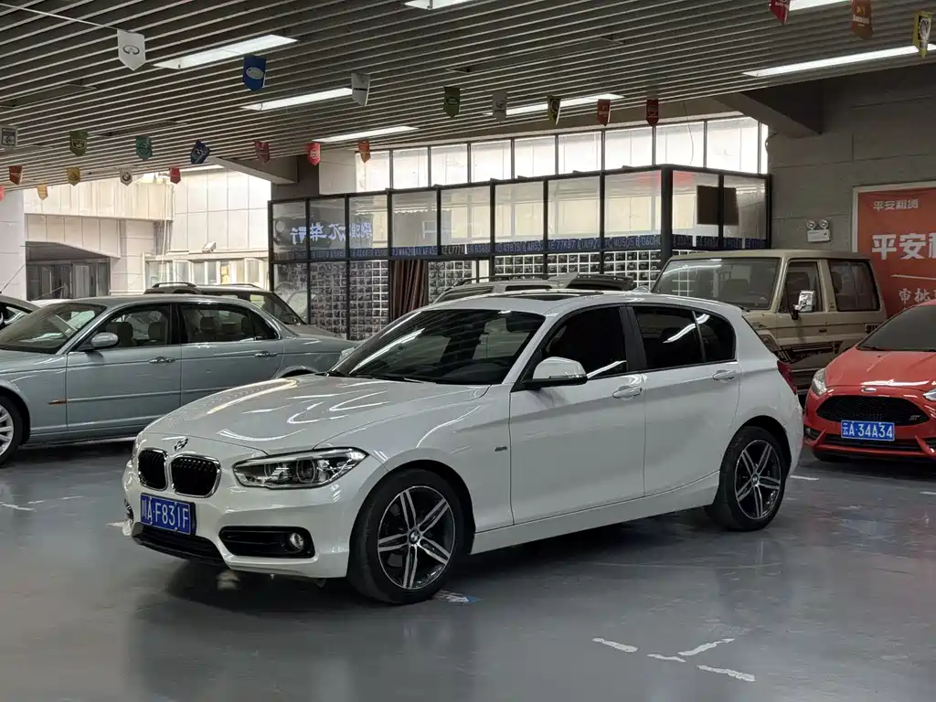 BMW 1 Series 2016 — фото 1