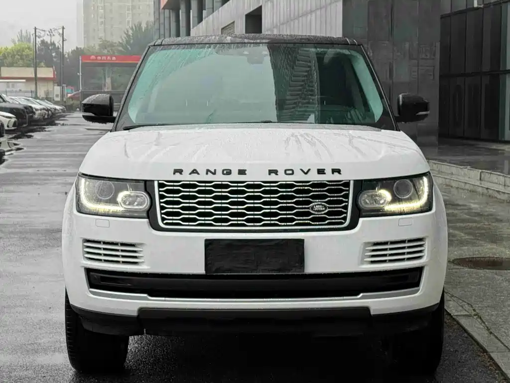 Land Rover Range Rover 2018 — фото 1