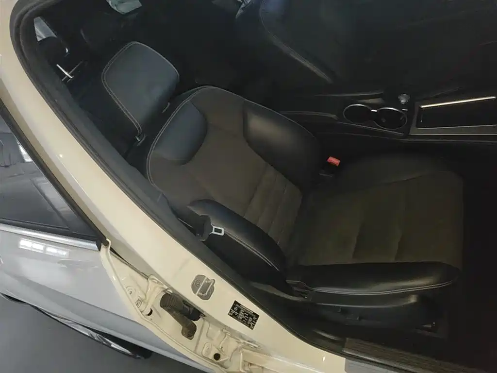 Mercedes-Benz GLK-Class 2015 — фото 25