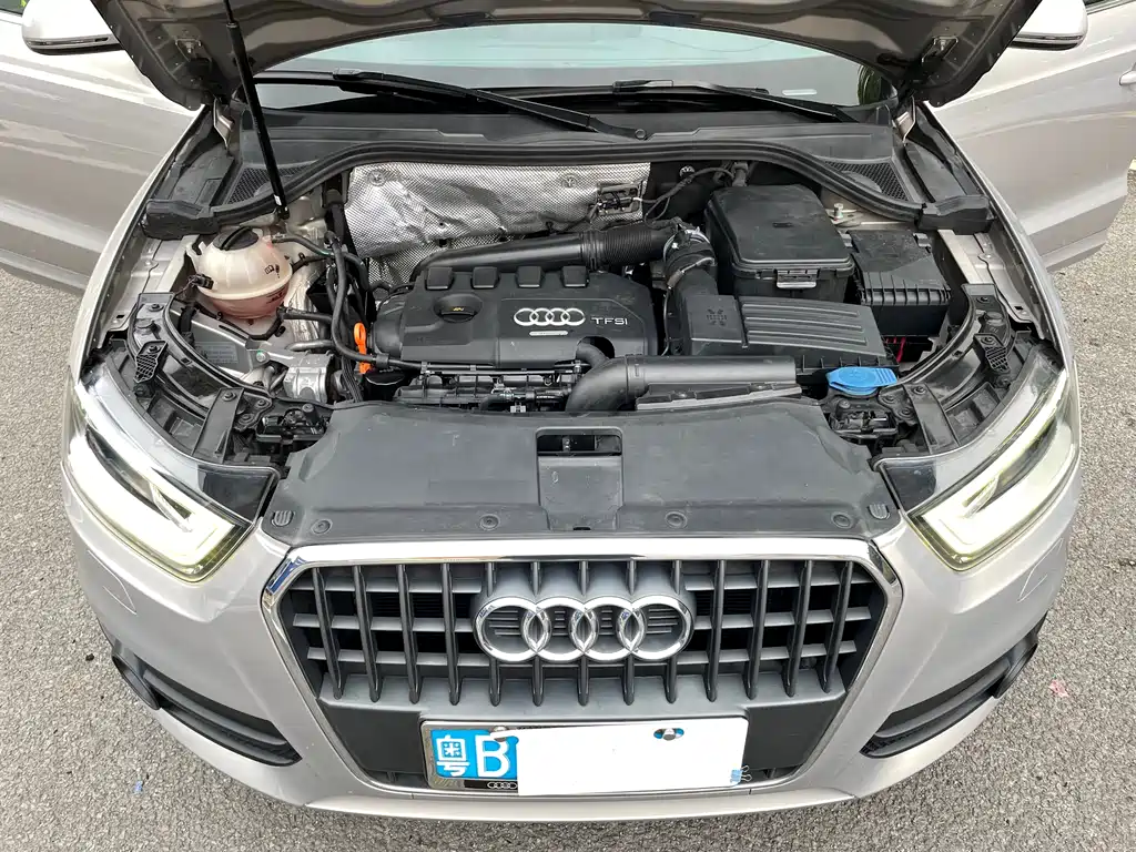 Audi Q3 2014 — фото 14