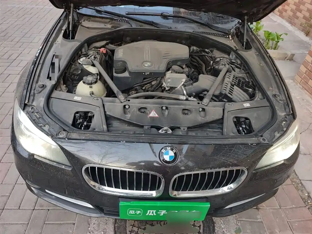 BMW 5 Series 2016 — фото 11