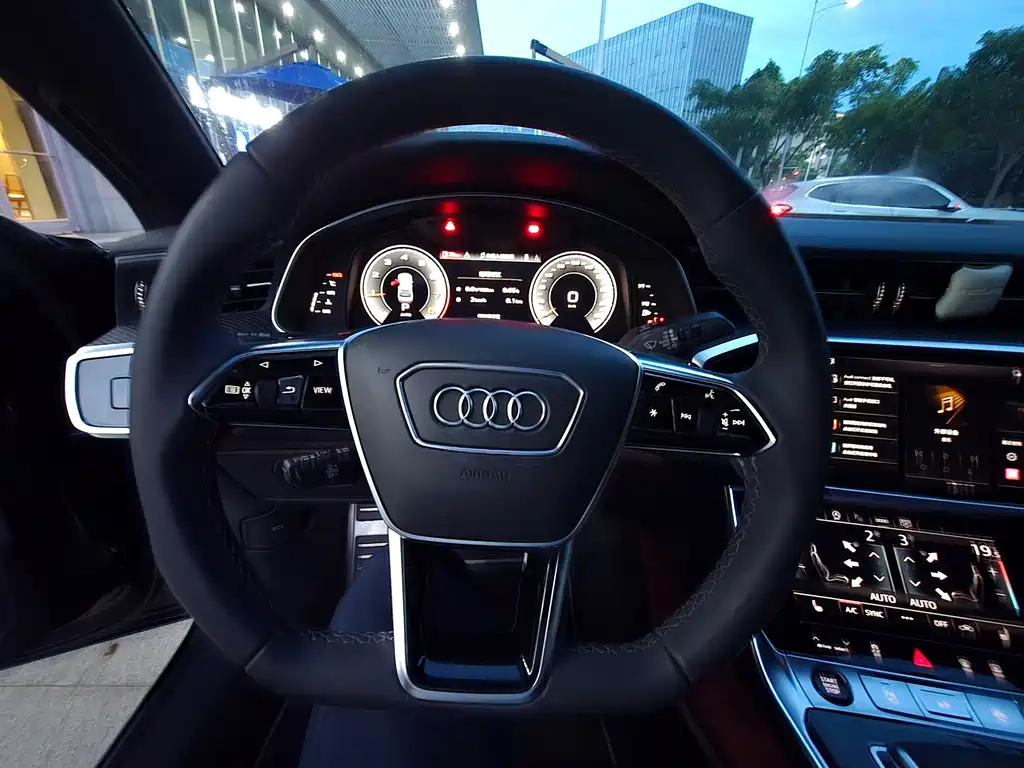 Audi A7L 2022 — фото 4