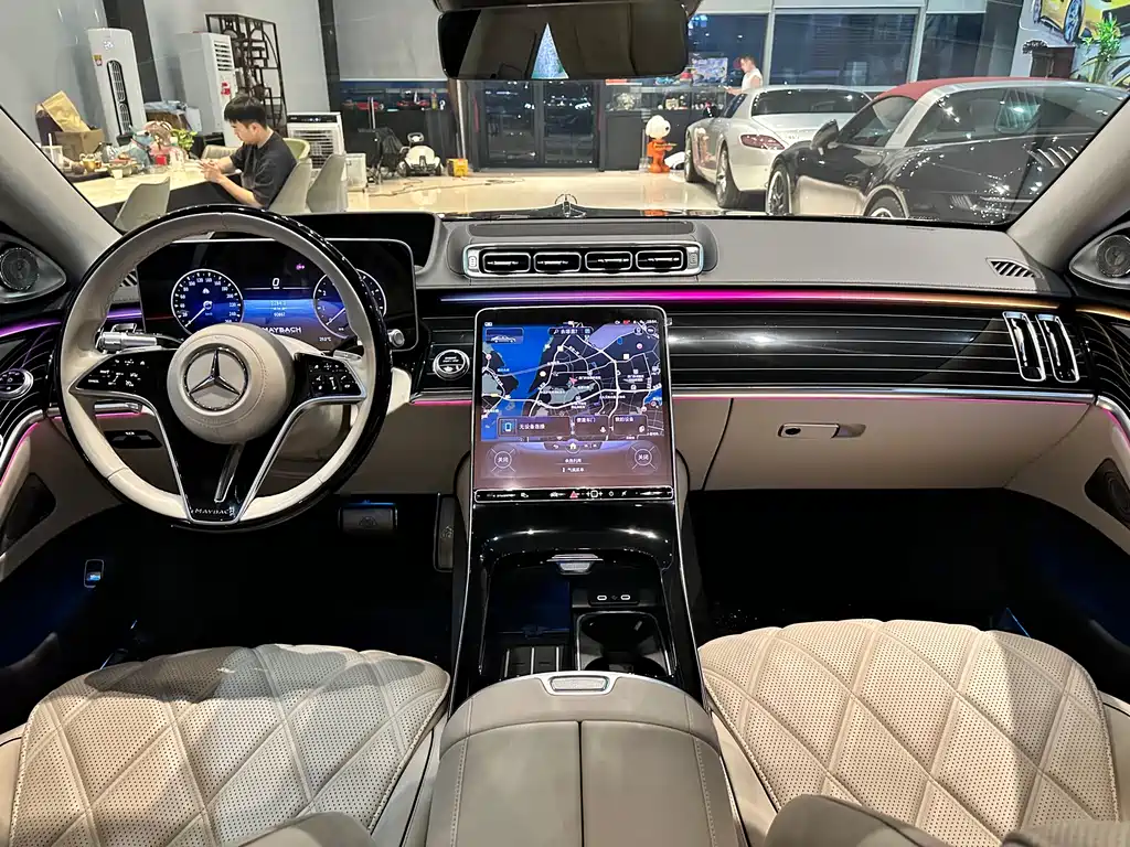 Mercedes-Benz Maybach S-Class 2022 — фото 12