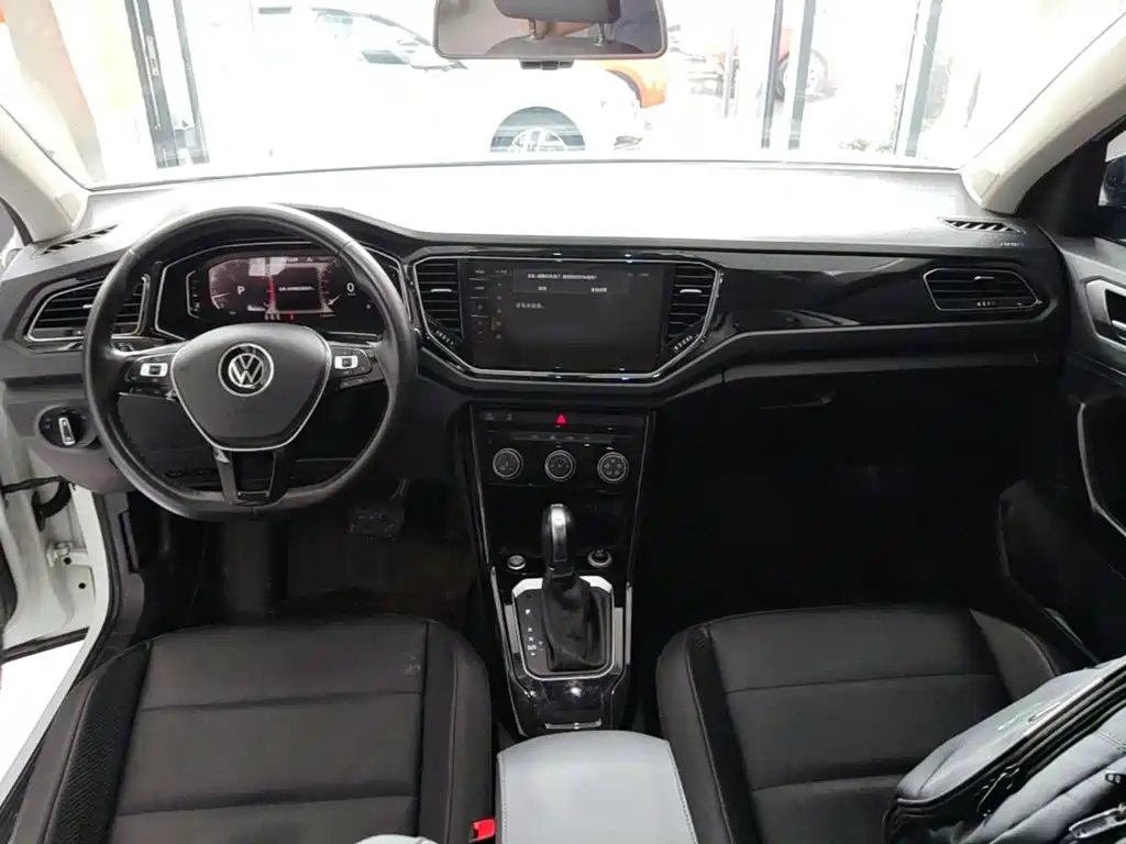 Volkswagen T-Roc 2021 — фото 10