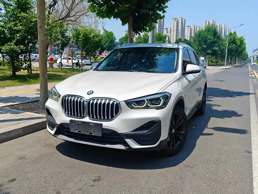 BMW X1 2020 — фото 1