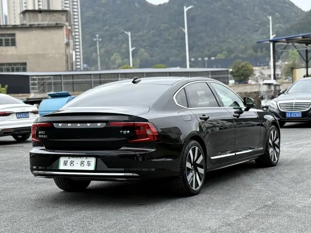 Volvo S90 PHEV 2024 — фото 8