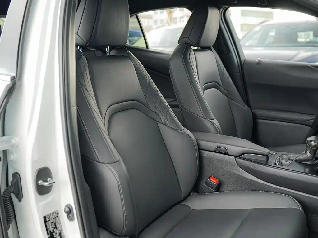 Lexus UX 2023 — фото 12