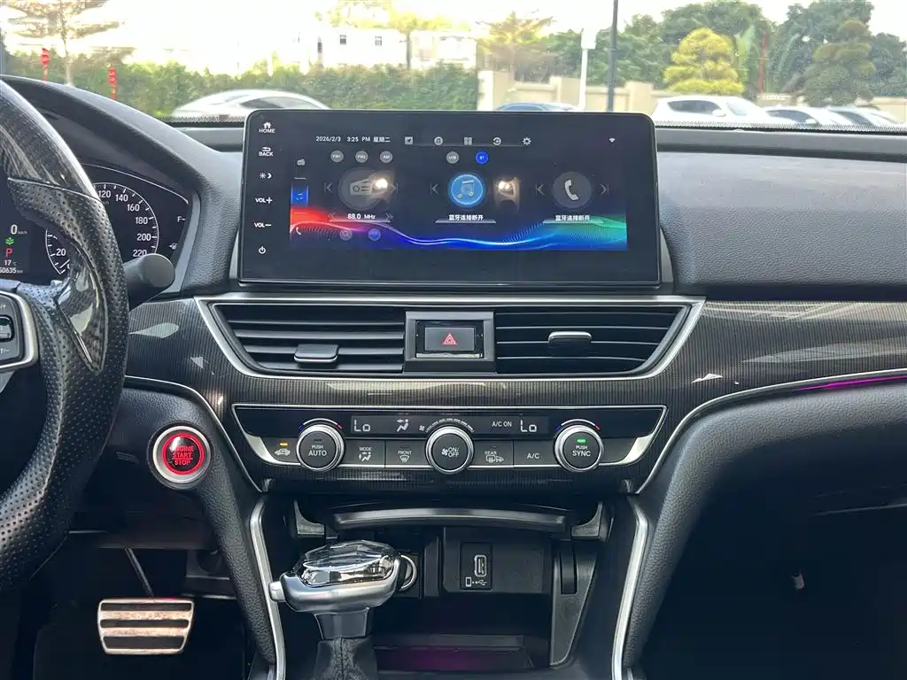 Honda Accord 2022 — фото 31