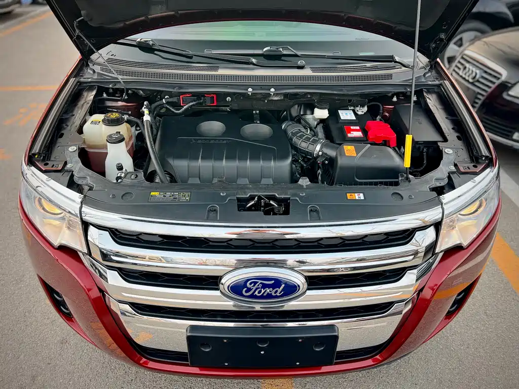 Ford Edge 2015 — фото 34