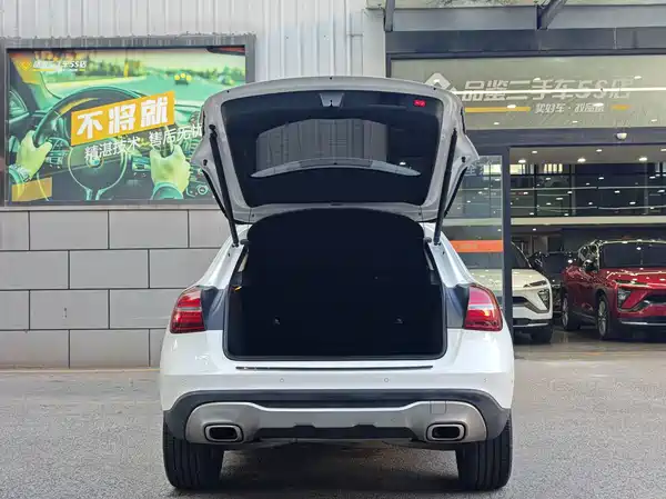 Mercedes-Benz GLA 2018