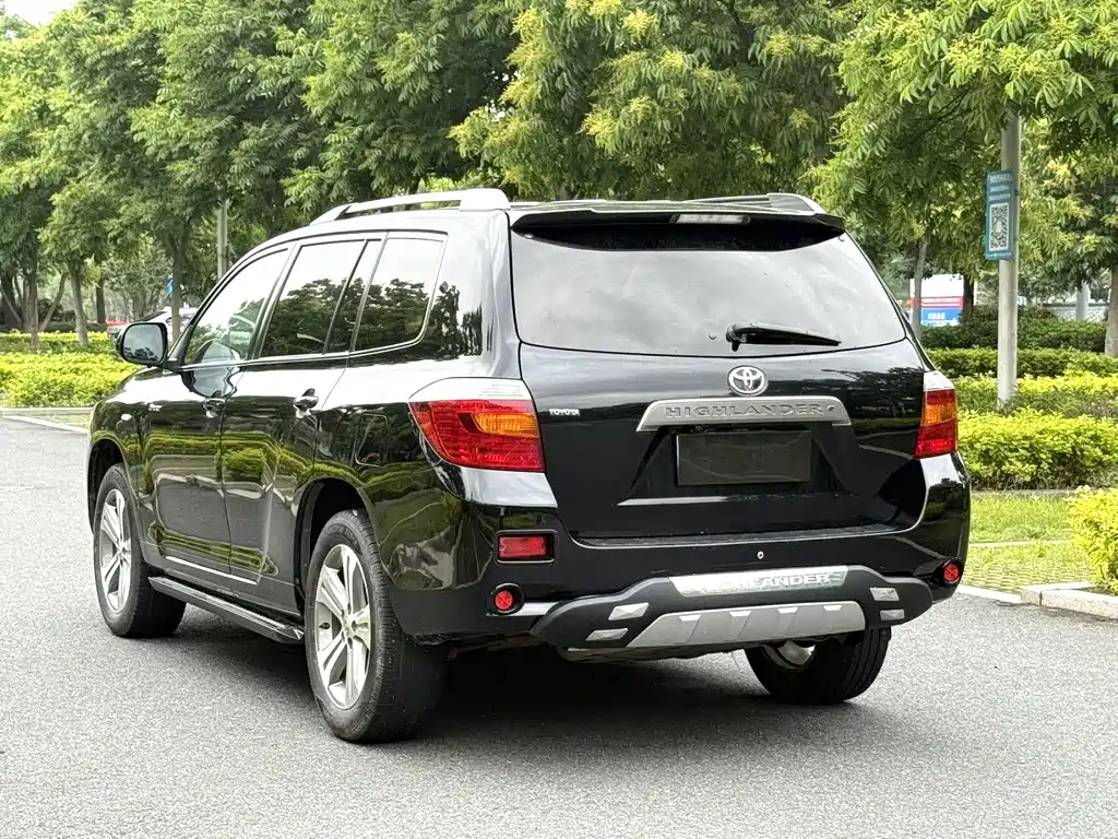 Toyota Highlander 2012 — фото 8