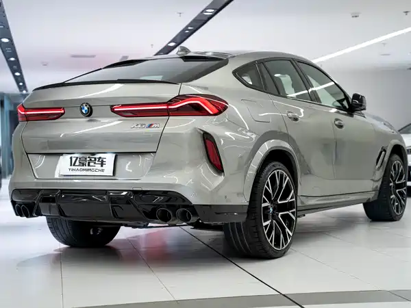 BMW X6 M 2022
