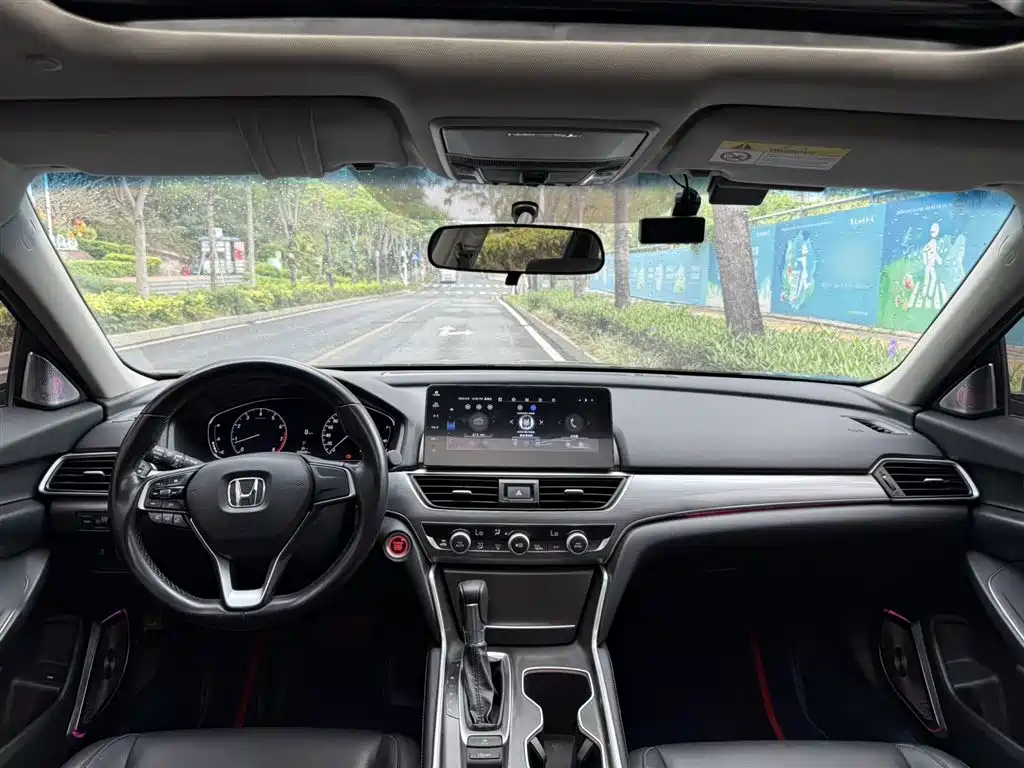 Honda Accord 2022 — фото 18