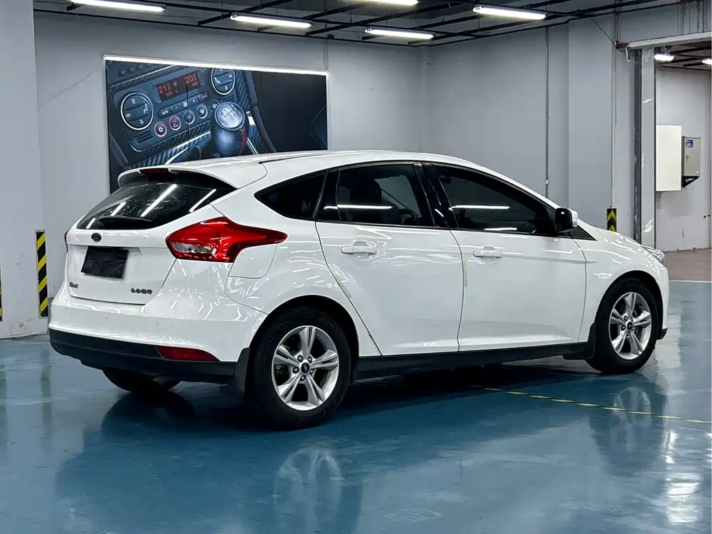 Ford Focus 2016 — фото 6