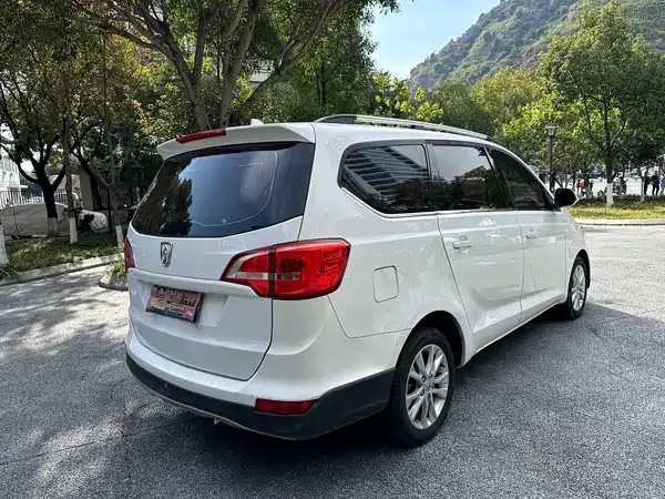 Baojun 730 2016