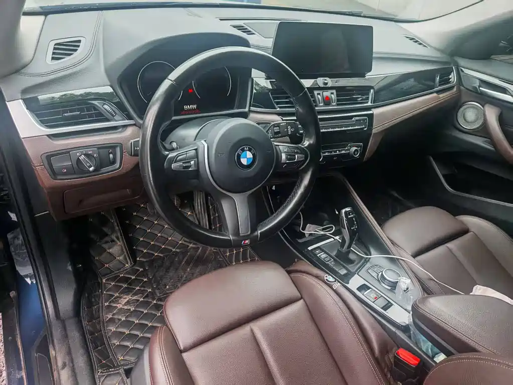 BMW X2 2022 — фото 8