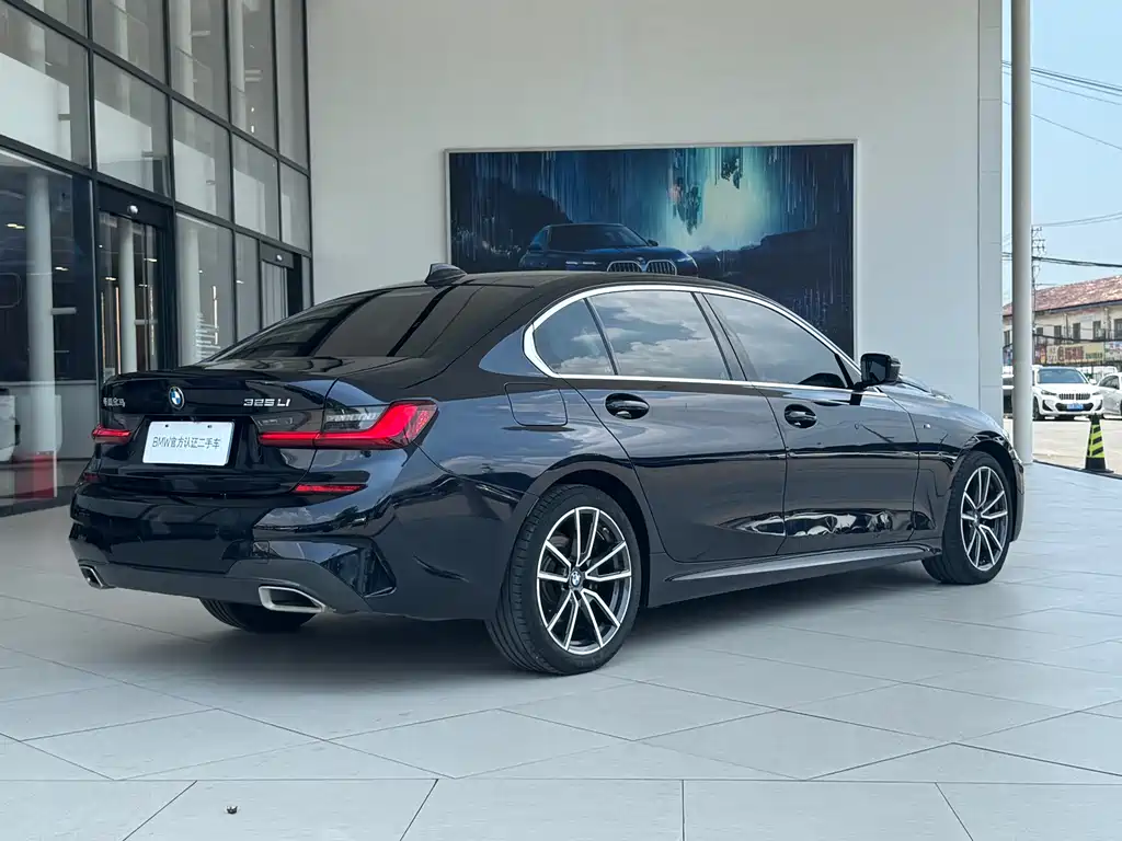 BMW 3 Series 2021