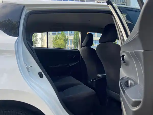 Toyota Yaris L 2019